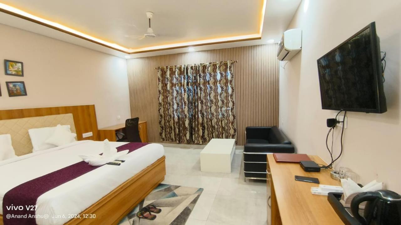 Shree R.C.Vatika Hotel Motihari Luaran gambar